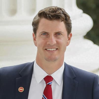 Headshot of Henry Stern