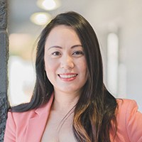 Stephanie Nguyen headshot